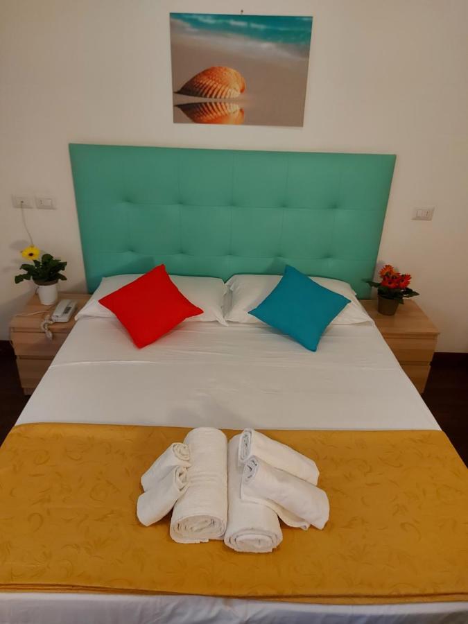 Hotel Senza Pensieri リッチョーネ エクステリア 写真