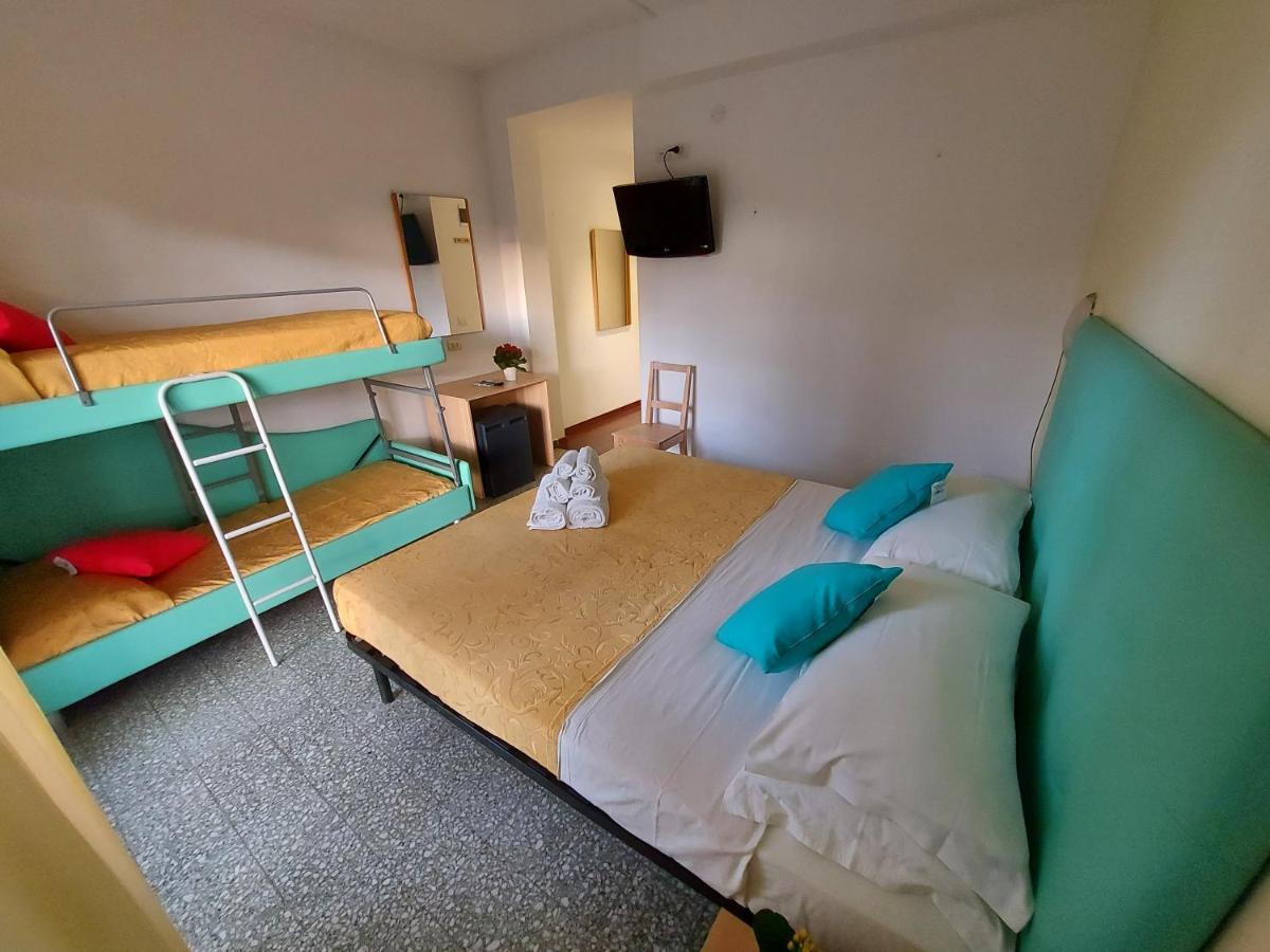 Hotel Senza Pensieri リッチョーネ エクステリア 写真