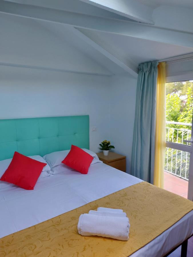 Hotel Senza Pensieri リッチョーネ エクステリア 写真