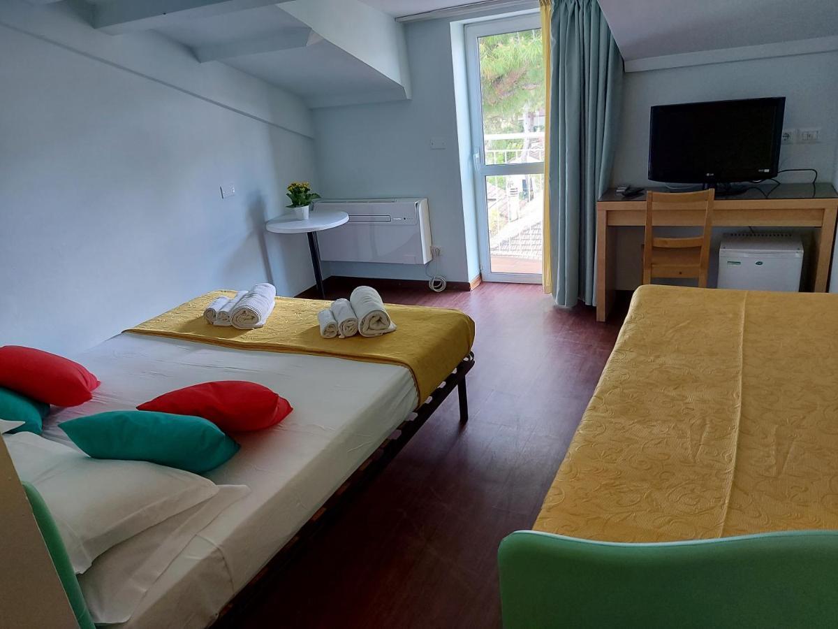 Hotel Senza Pensieri リッチョーネ エクステリア 写真