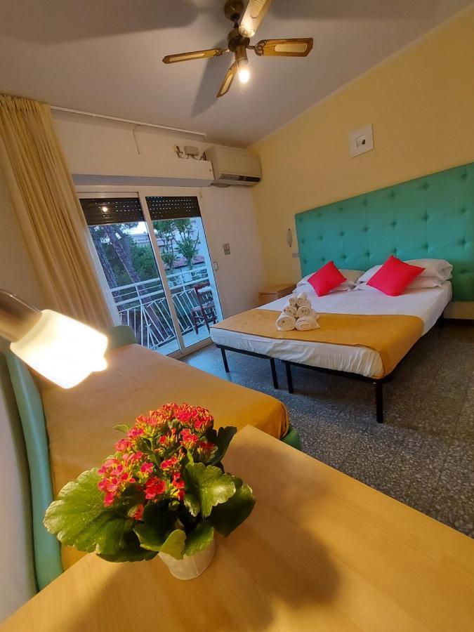 Hotel Senza Pensieri リッチョーネ エクステリア 写真