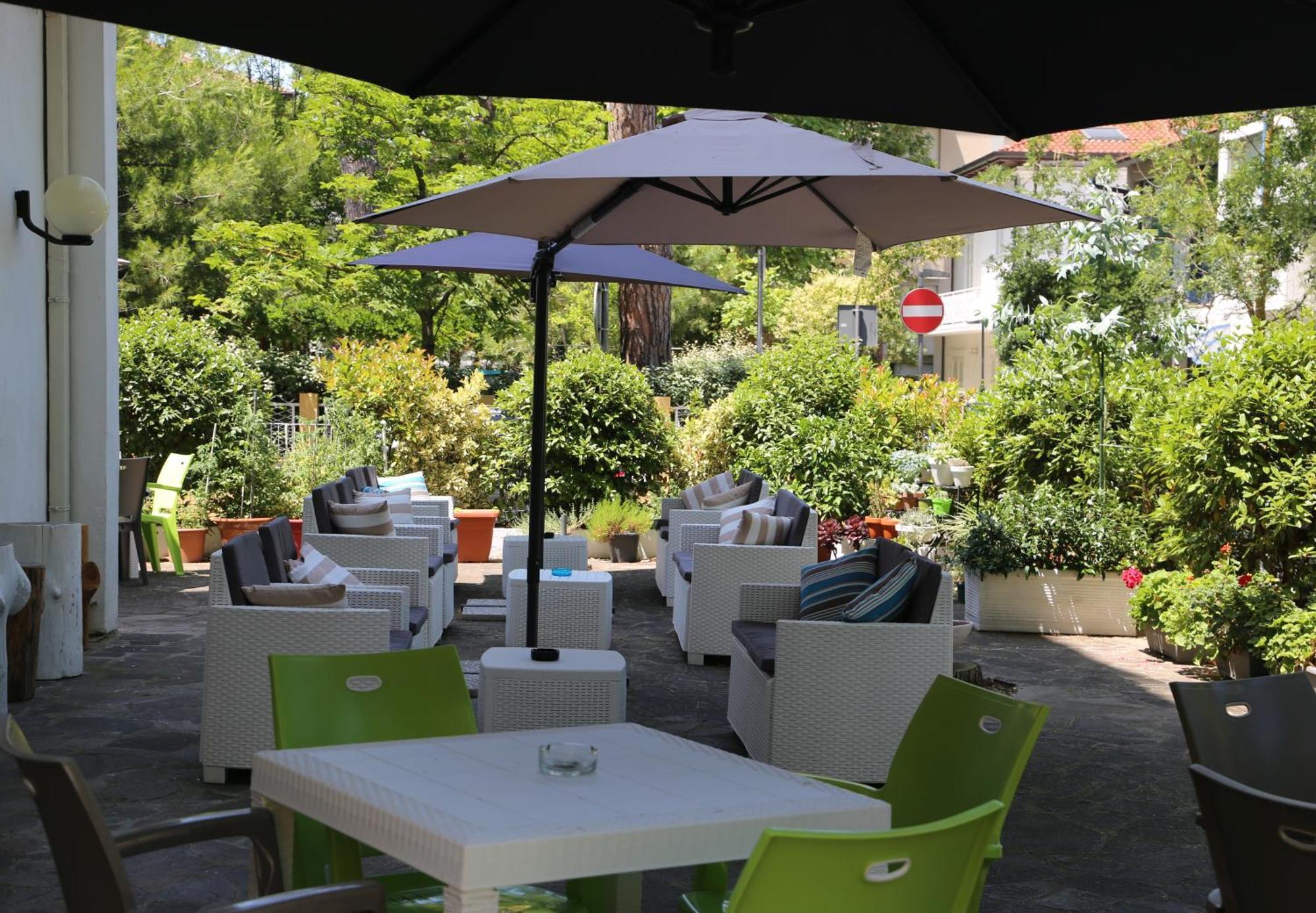 Hotel Senza Pensieri リッチョーネ エクステリア 写真